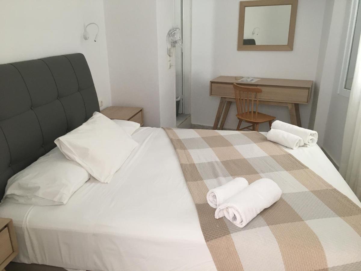 פארוס Galinos Hotel For Adults Only מראה חיצוני תמונה