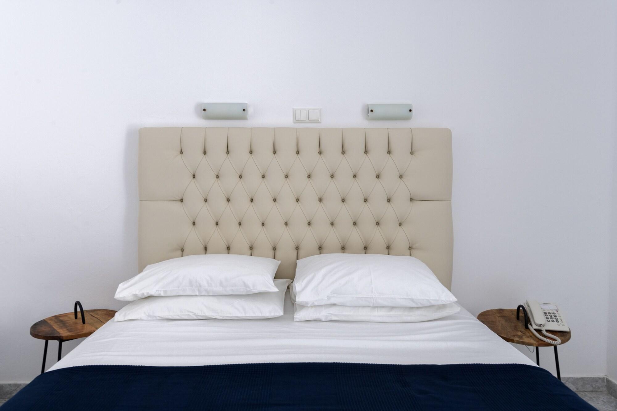 פארוס Galinos Hotel For Adults Only מראה חיצוני תמונה